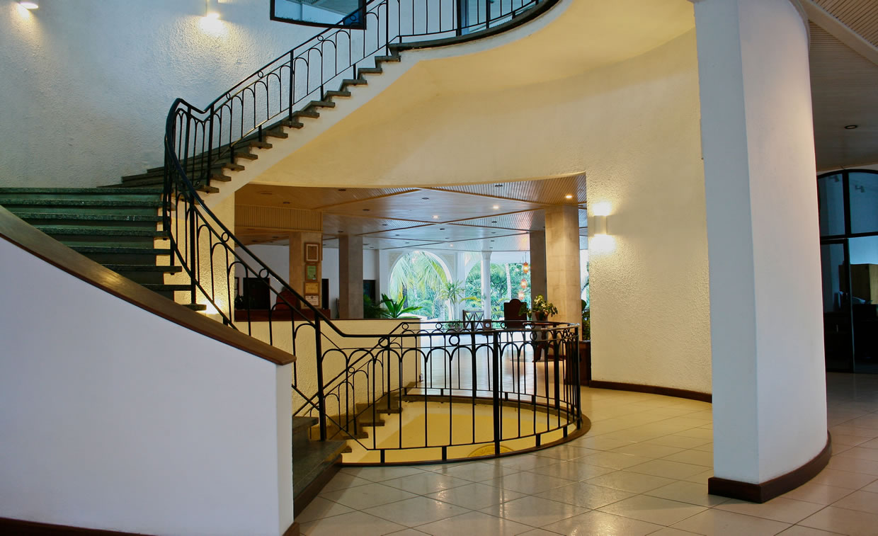 Plaza Beach Hotel