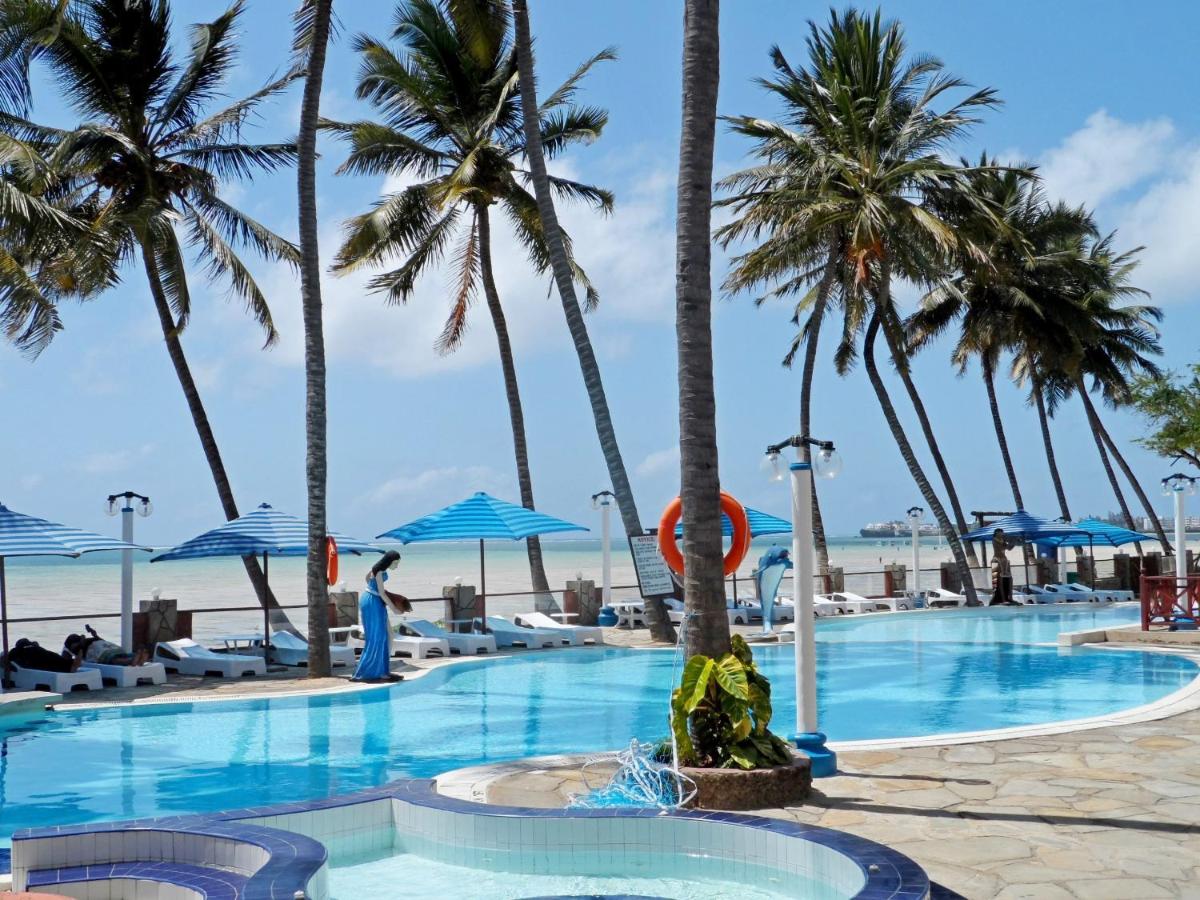 Sai Rock Beach Hotel